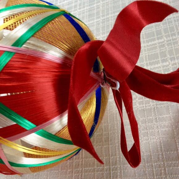 Vintage Handwoven Japanese Silk Temari Ball with Tassel - Picture 9 of 9